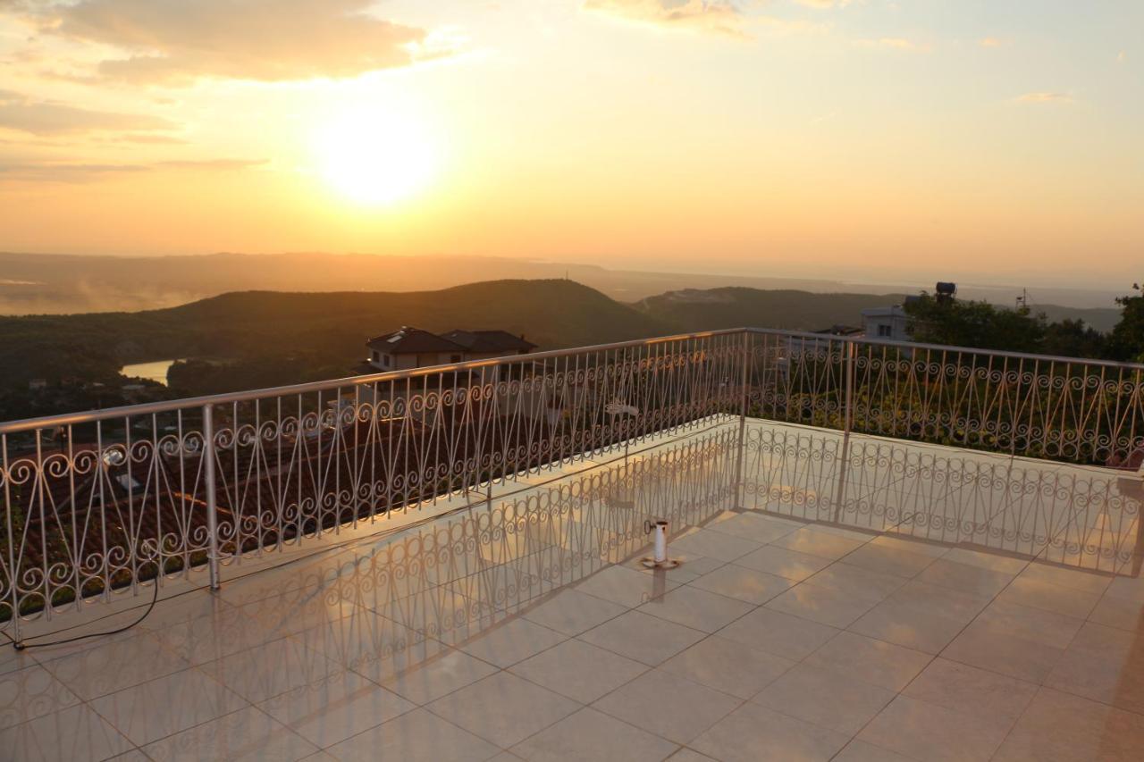 Villa Duka กรูเยอ ภายนอก รูปภาพ
